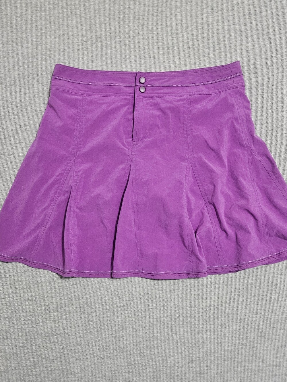 Title Nine Pleated Skater Skirt With Build In Shorts Size 8